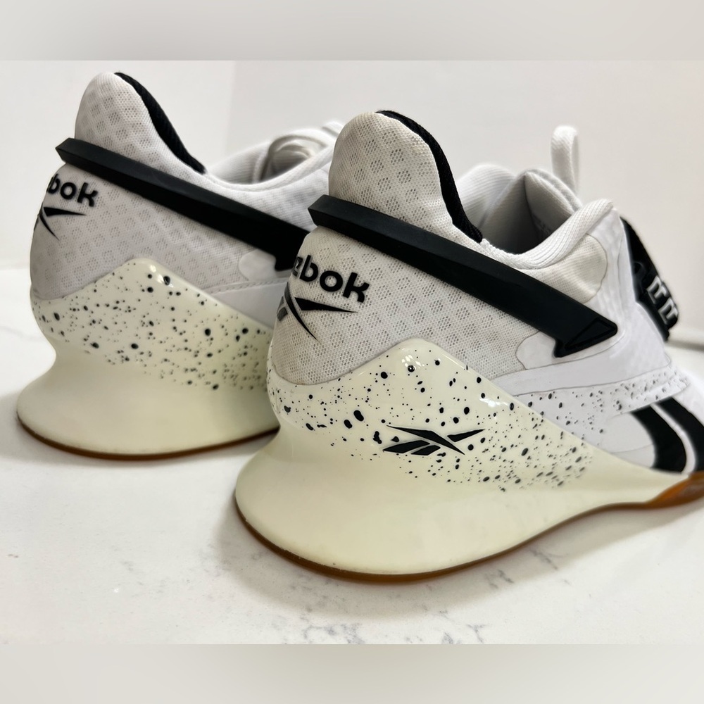 🚨‼️SOLD ‼️🚨Reebok training White Sneakers with Black and Brown Accents - Picture 10 of 13
